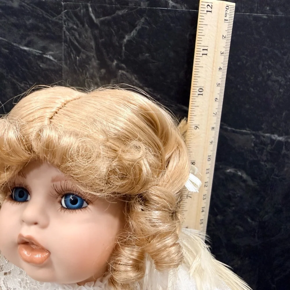 1996 THE WIMBLEDON COLLECTION Porcelain “Ariel” Collector Doll